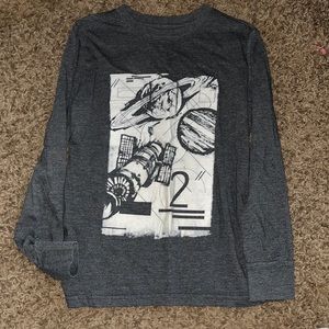 Long sleeve t-shirt